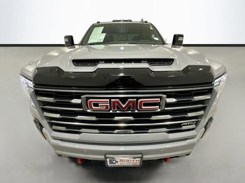 Used 2024 GMC Sierra 2500 AT4 w/ AT4 Premium Plus Package AWD/4WD image 2