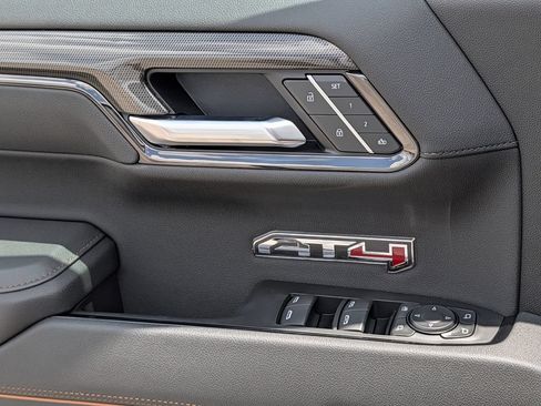 New 2026 GMC Sierra 1500 AT4 w/ AT4 Premium Package AWD/4WD image 23