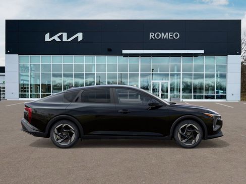 New 2025 Kia K4 EX image 8