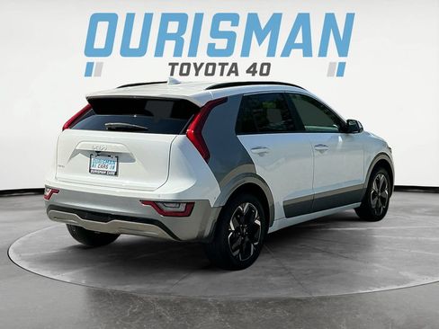Used 2023 Kia Niro Wave w/ Wave Preserve Package FWD image 7
