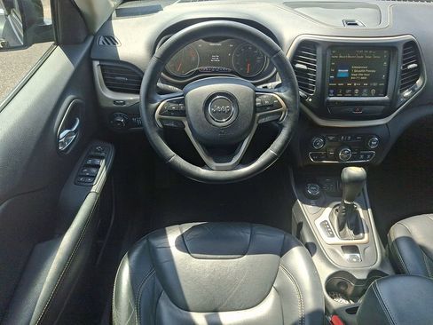 Used 2016 Jeep Cherokee Limited AWD/4WD image 12