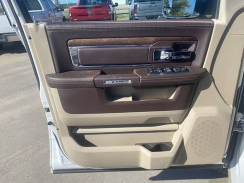 Used 2016 RAM 3500 Laramie Longhorn image 11