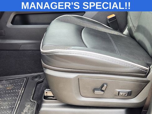 New 2026 RAM 3500 Limited AWD/4WD image 22