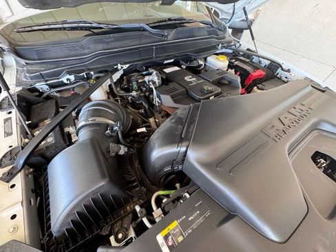 Used 2023 RAM 2500 Laramie AWD/4WD image 23