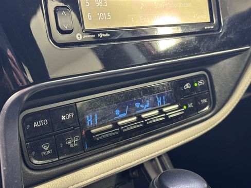 Used 2018 Toyota Corolla iM image 19