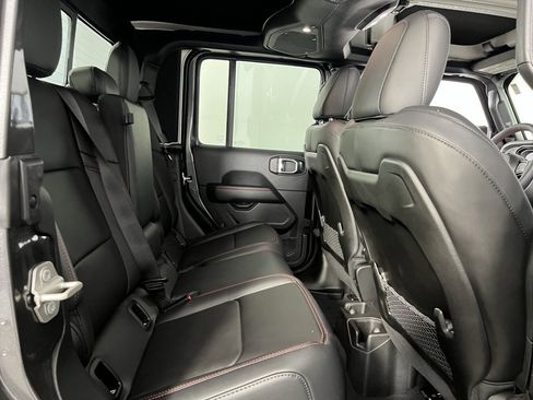Used 2024 Jeep Gladiator Rubicon image 29