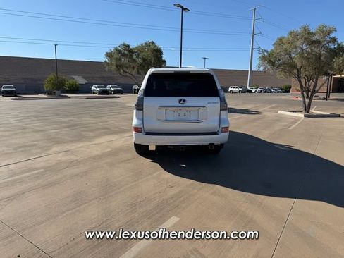 Certified 2021 Lexus GX 460 Premium w/ Premium Plus Package AWD/4WD image 4