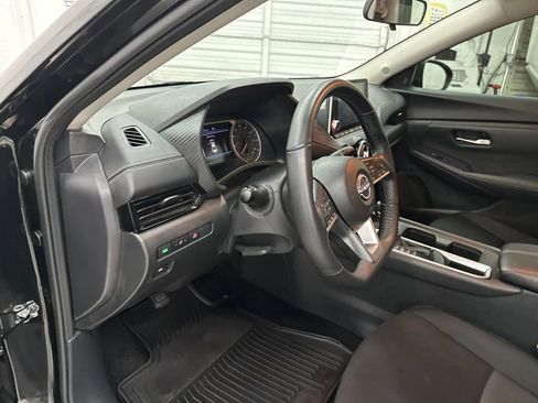 Used 2024 Nissan Sentra SV w/ All-Weather Package FWD image 9