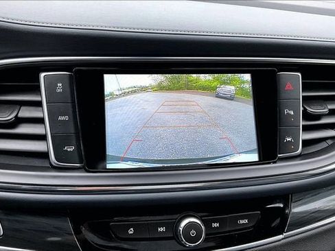 Used 2018 Buick Enclave Premium w/ Experience Buick Package AWD/4WD image 23