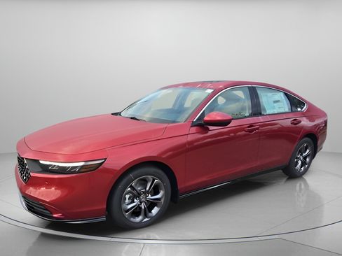 New 2025 Honda Accord EX-L image 2