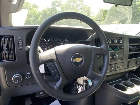 New 2025 Chevrolet Express 3500 w/ Power Convenience Package image 32