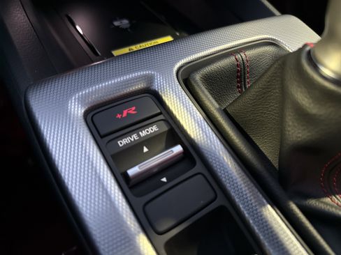 Used 2025 Honda Civic Type R image 35