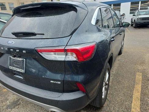 Used 2022 Ford Escape SE w/ Convenience Package AWD/4WD image 3
