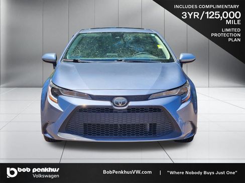 Used 2020 Toyota Corolla LE w/ LE Premium Package FWD image 22
