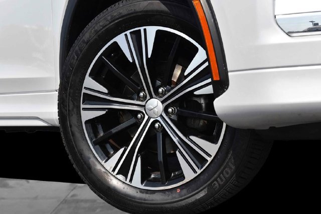 Used 2022 Mitsubishi Eclipse Cross SEL AWD/4WD image 3