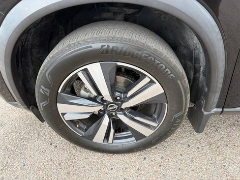 Used 2023 Nissan Rogue SL FWD image 13