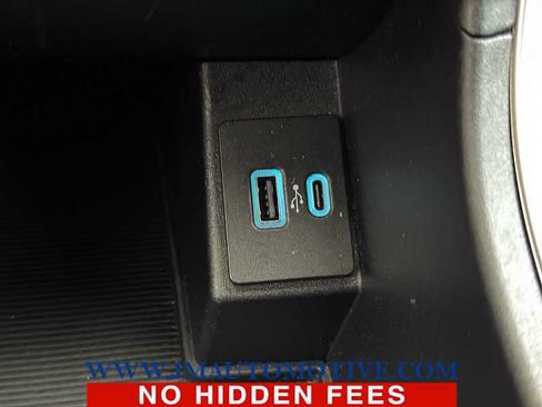 Used 2024 Ford Edge SEL AWD/4WD image 36