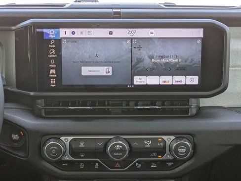 New 2026 Jeep Gladiator Sport AWD/4WD image 18