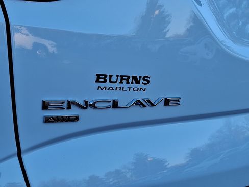 Certified 2023 Buick Enclave Essence image 30