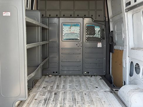 Used 2021 Nissan NV 2500 S RWD image 9