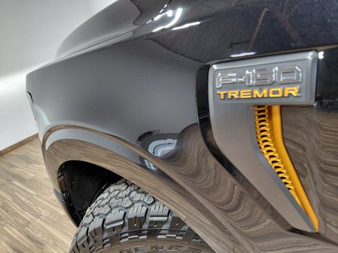 Certified 2025 Ford F150 Tremor AWD/4WD image 18