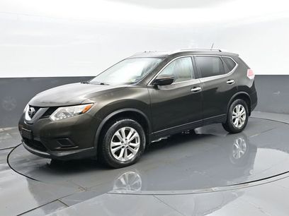 Used 2016 Nissan Rogue SV