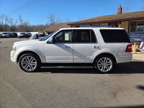 Used 2016 Ford Expedition Platinum AWD/4WD image 3