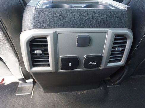 Used 2021 Ford F250 Lariat image 17