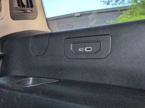 Used 2021 Jeep Grand Cherokee L Limited AWD/4WD image 29