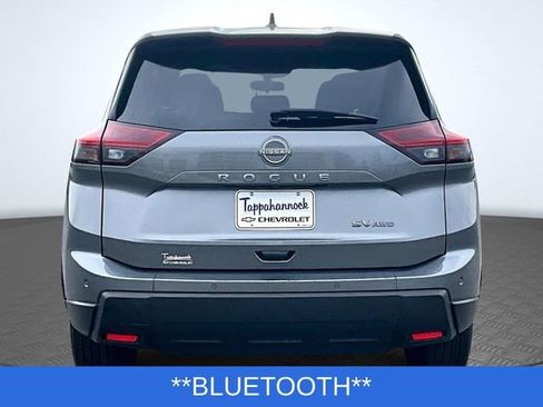 Used 2024 Nissan Rogue SV image 6