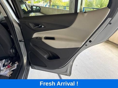 Used 2023 Chevrolet Equinox LS w/ LS Convenience Package FWD image 14