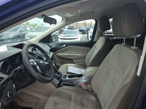 Used 2015 Ford Escape SE FWD image 16
