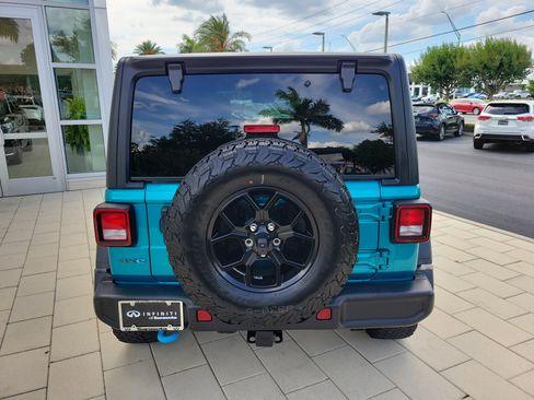 Used 2024 Jeep Wrangler Unlimited AWD/4WD image 5