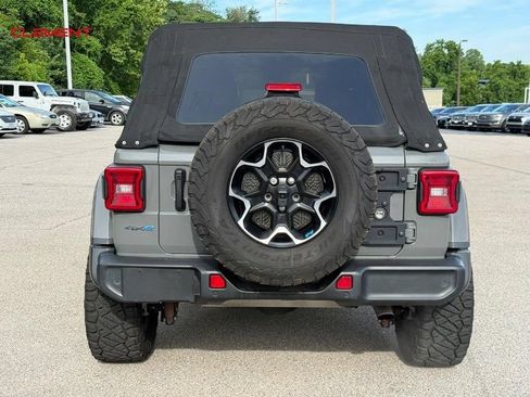 Used 2022 Jeep Wrangler Unlimited Rubicon 4xe w/ Cold Weather Group AWD/4WD image 6