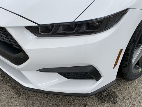 New 2025 Ford Mustang Coupe image 11