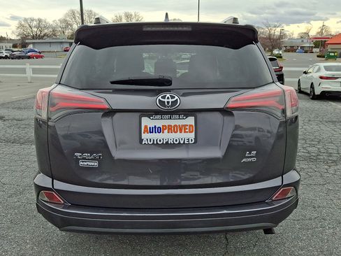 Used 2016 Toyota RAV4 LE image 5