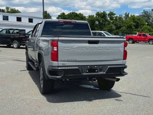 Used 2025 Chevrolet Silverado 2500 Custom AWD/4WD image 7