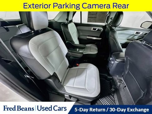 Used 2021 Ford Explorer XLT w/ Equipment Group 202A AWD/4WD image 34
