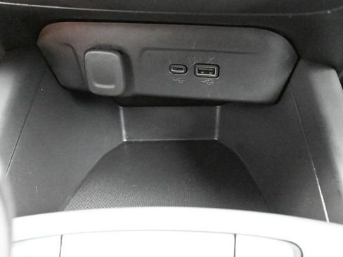 Used 2024 Chevrolet Trax LS FWD image 39