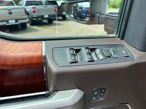 Used 2022 Ford F250 King Ranch w/ FX4 Off-Road Package AWD/4WD image 25