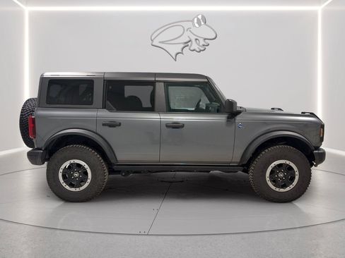 Used 2024 Ford Bronco Black Diamond w/ Sasquatch Package AWD/4WD image 6
