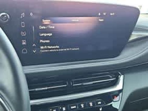 Used 2024 Buick Envista Avenir FWD image 32
