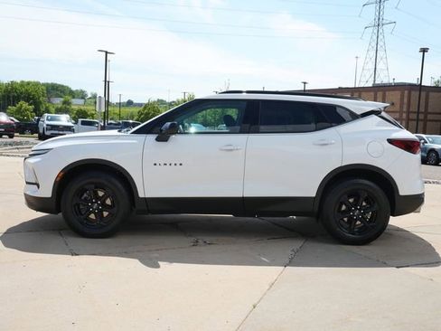 Used 2024 Chevrolet Blazer LT w/ Convenience Package AWD/4WD image 4