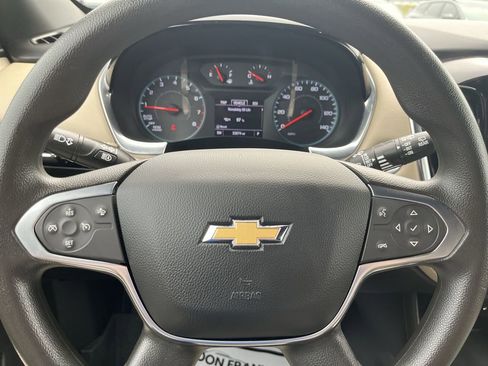 Used 2023 Chevrolet Traverse LS w/ Safety Package AWD/4WD image 16