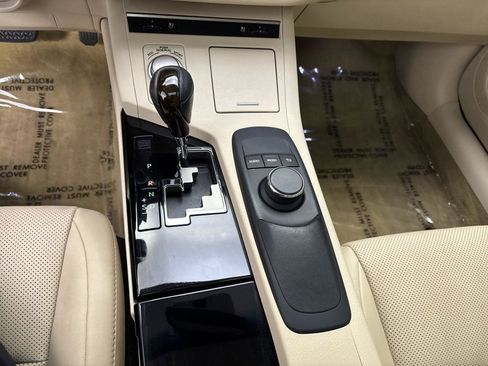 Used 2014 Lexus ES 350 w/ Premium Package FWD image 23