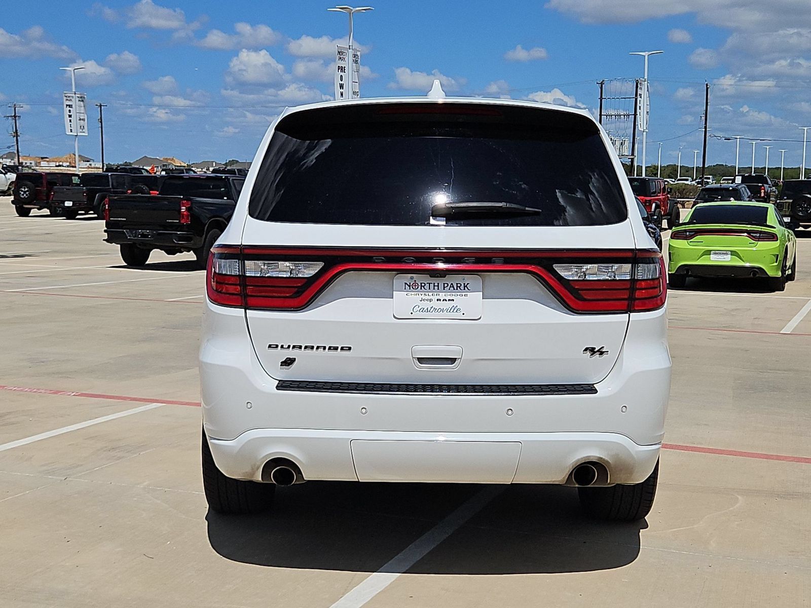 Used 2022 Dodge Durango R/T w/ Blacktop Package RWD image 4