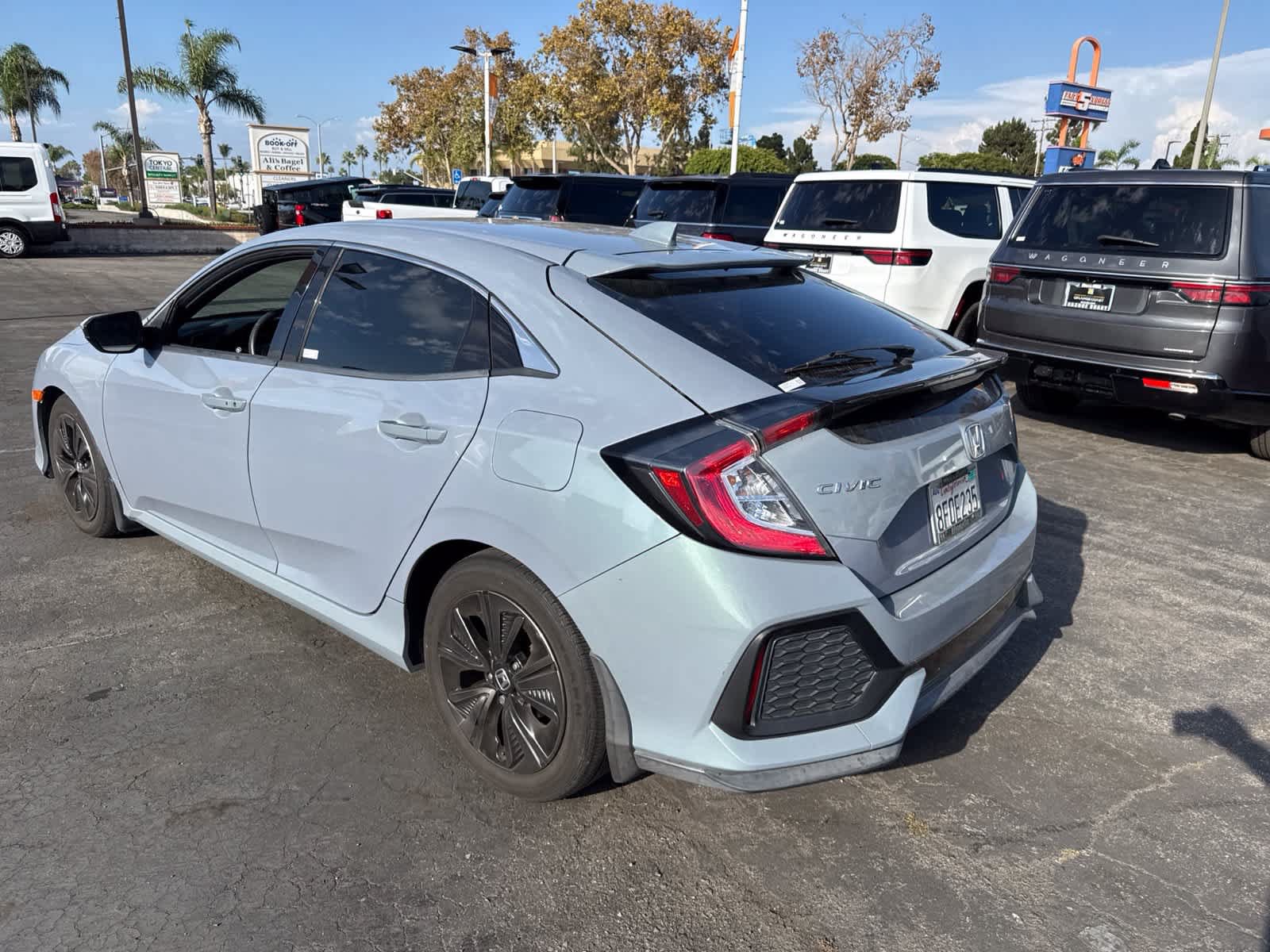 Used 2018 Honda Civic EX image 14