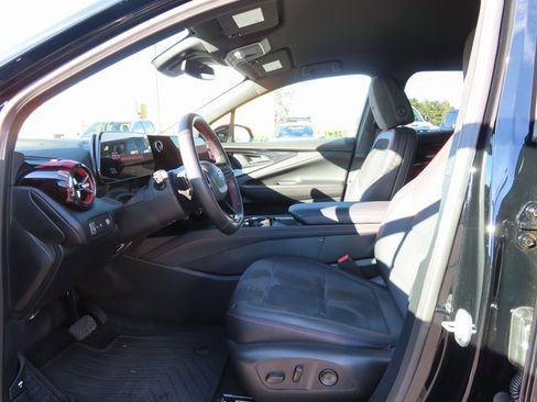 Used 2025 Chevrolet Blazer EV RS image 13