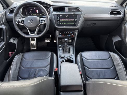 Used 2022 Volkswagen Tiguan SEL R-Line AWD/4WD image 11