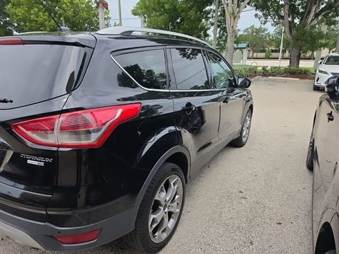 Used 2016 Ford Escape Titanium w/ Equipment Group 301A AWD/4WD image 6